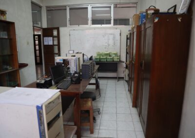 Ruang Laboratorium Fisika FMIPA UM