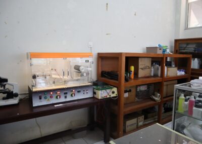 Ruang Laboratorium Fisika FMIPA UM